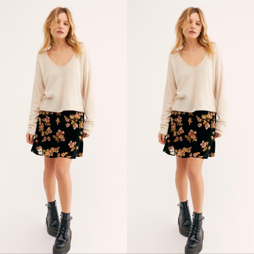 NWOT Free People Magaux Velvet burnout floral mini skirt 6 black pink yellow